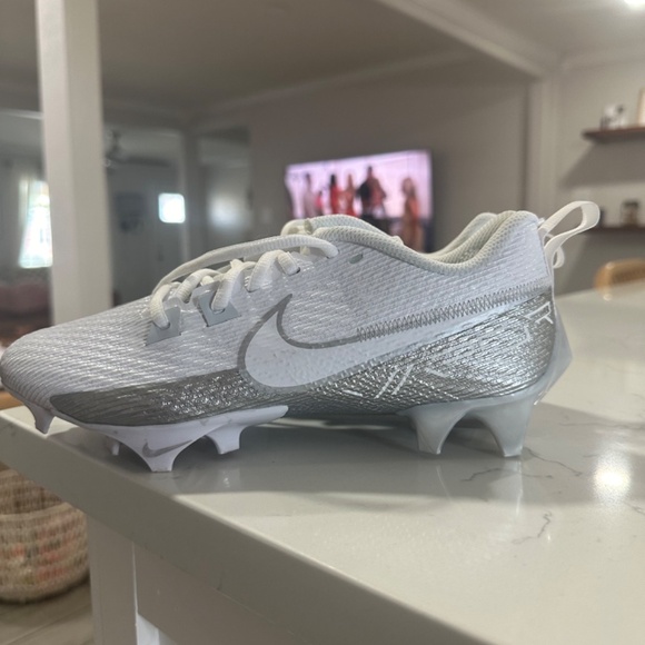 Not available - Picture 2 of 6